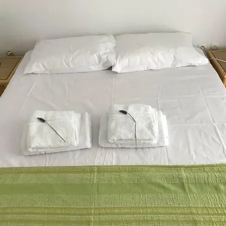 One - Green *